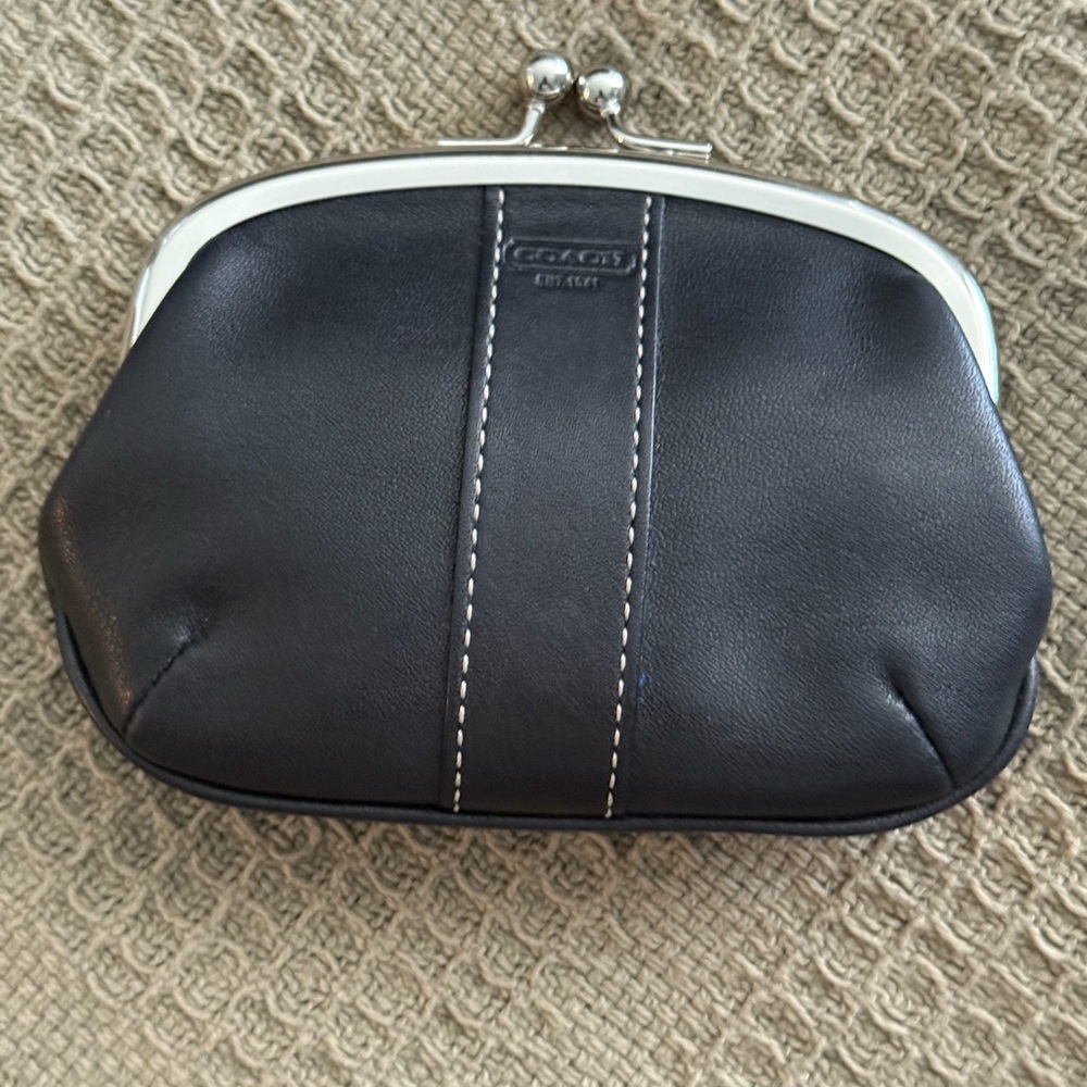 Coach Black Wallet Elegant Leather Accessory - Picture 10 of 12